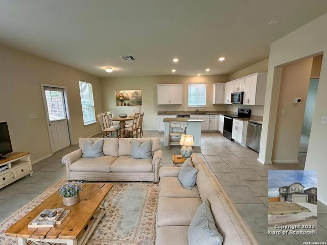 10349 GIBBONS CRK, San Antonio, TX 78252