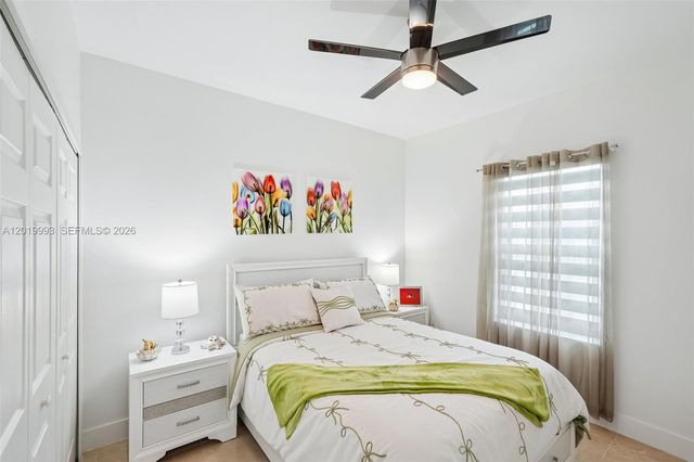 910 Richmond Avenue N, Lehigh Acres, FL 33972