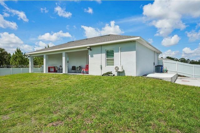 910 Richmond Avenue N, Lehigh Acres, FL 33972