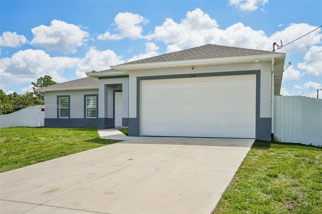 910 Richmond Avenue N, Lehigh Acres, FL 33972