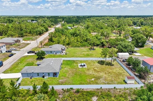 910 Richmond Avenue N, Lehigh Acres, FL 33972