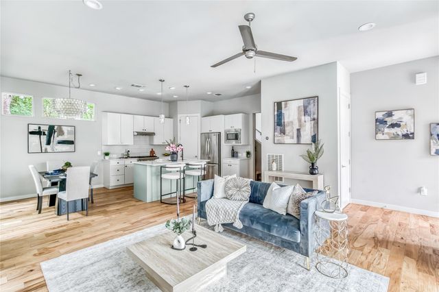 3913 Valley View RD A, Austin, TX 78704