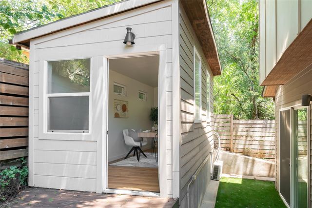 3913 Valley View RD A, Austin, TX 78704