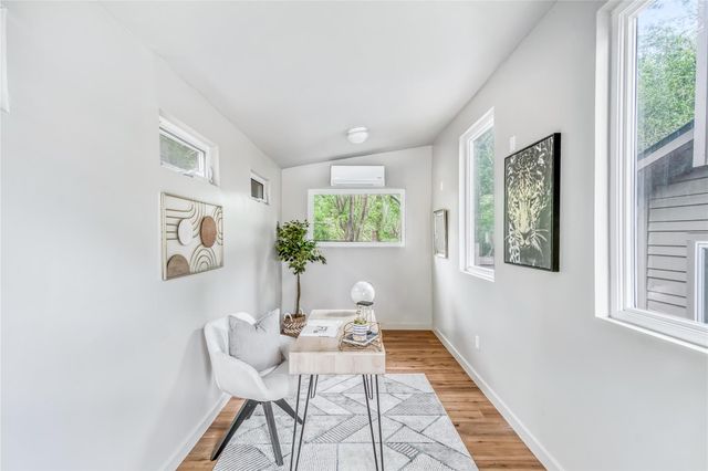 3913 Valley View RD A, Austin, TX 78704