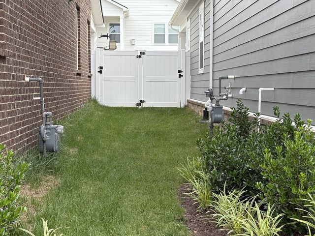 609 Seuss Way, Hendersonville, TN 37075
