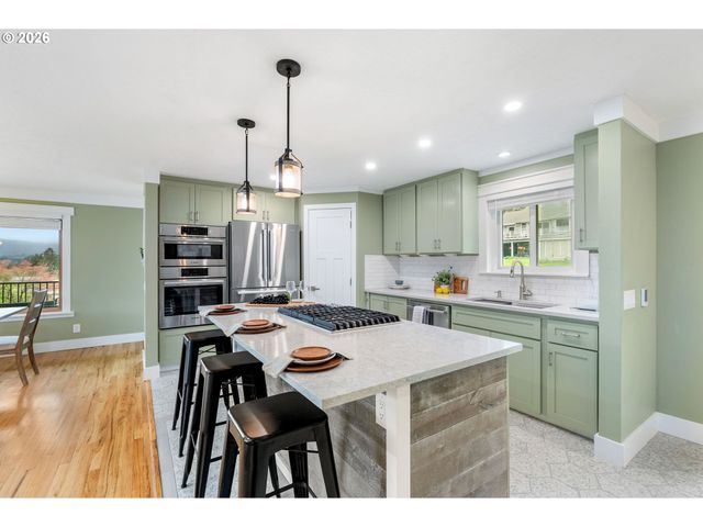 270 Ne Wisteria Way, Stevenson, WA 98648
