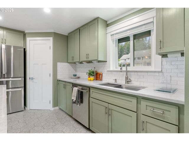 270 Ne Wisteria Way, Stevenson, WA 98648