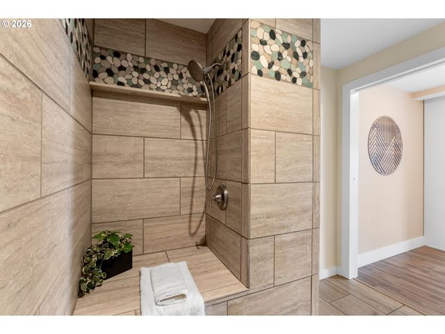 270 Ne Wisteria Way, Stevenson, WA 98648