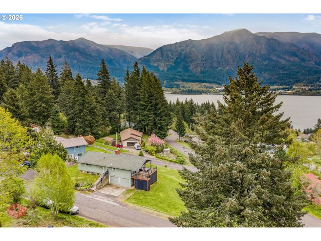270 Ne Wisteria Way, Stevenson, WA 98648