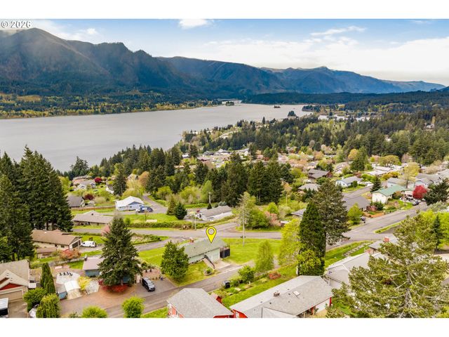 270 Ne Wisteria Way, Stevenson, WA 98648