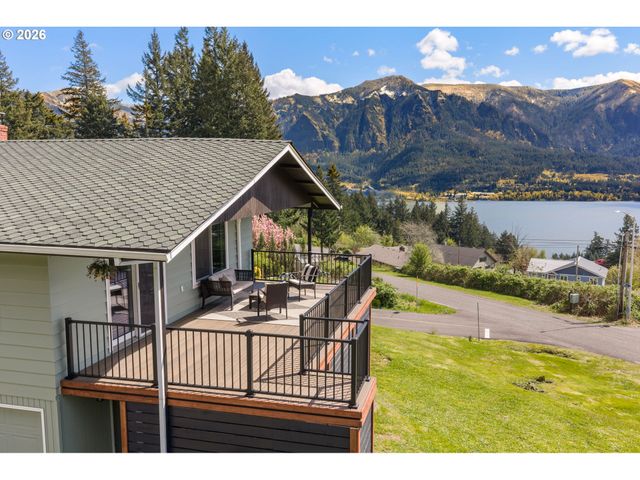270 Ne Wisteria Way, Stevenson, WA 98648