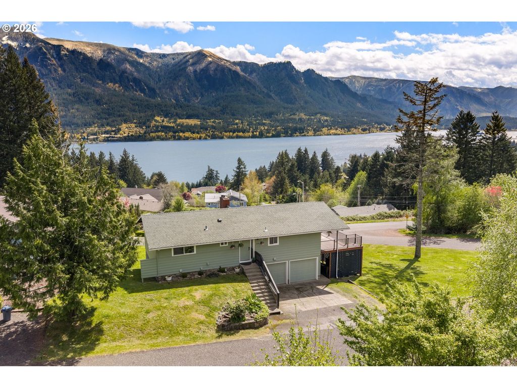 270 Ne Wisteria Way, Stevenson, WA 98648