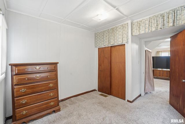 2537 BOIES Avenue, Davenport, IA 52802