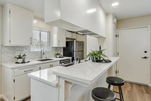 1359 Shawn Drive 4, San Jose, CA 95118
