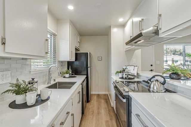 1359 Shawn Drive 4, San Jose, CA 95118