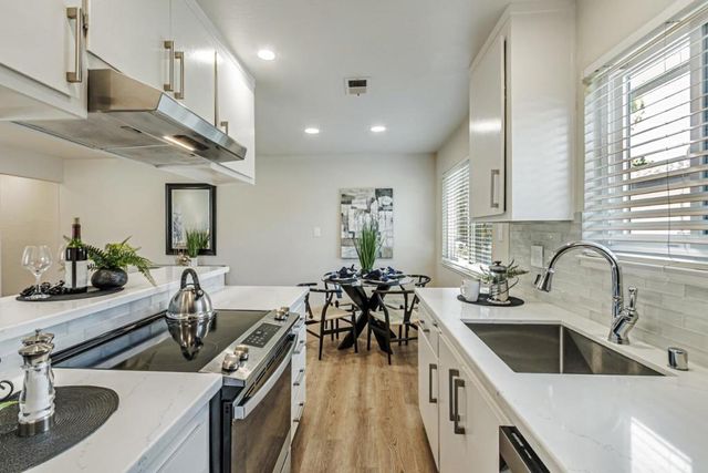 1359 Shawn Drive 4, San Jose, CA 95118
