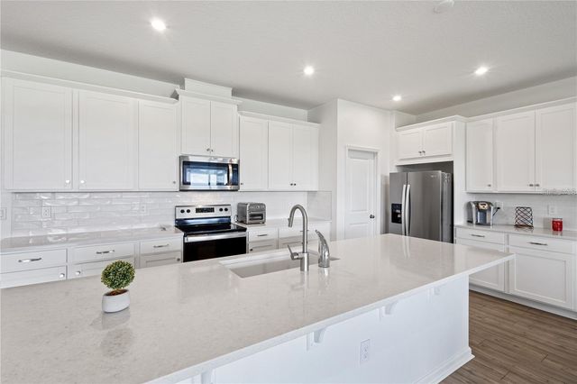 2085 VALENCIA BLOSSOM STREET, Clermont, FL 34711