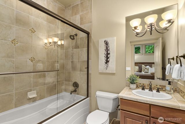 2112 104th Place SE, Bellevue, WA 98004