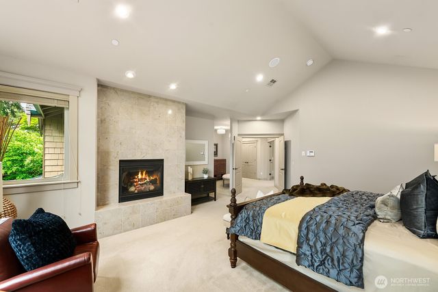 2112 104th Place SE, Bellevue, WA 98004