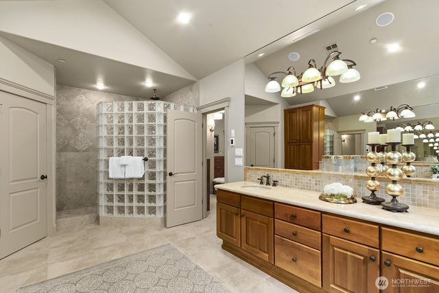 2112 104th Place SE, Bellevue, WA 98004