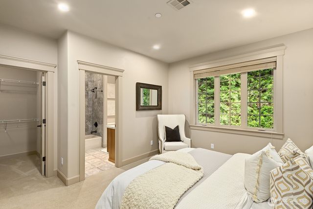 2112 104th Place SE, Bellevue, WA 98004