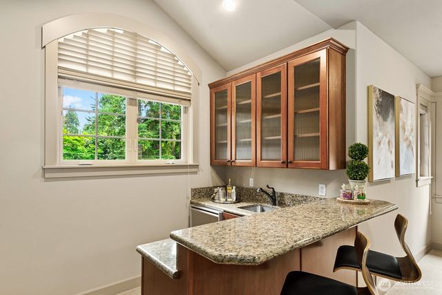 2112 104th Place SE, Bellevue, WA 98004