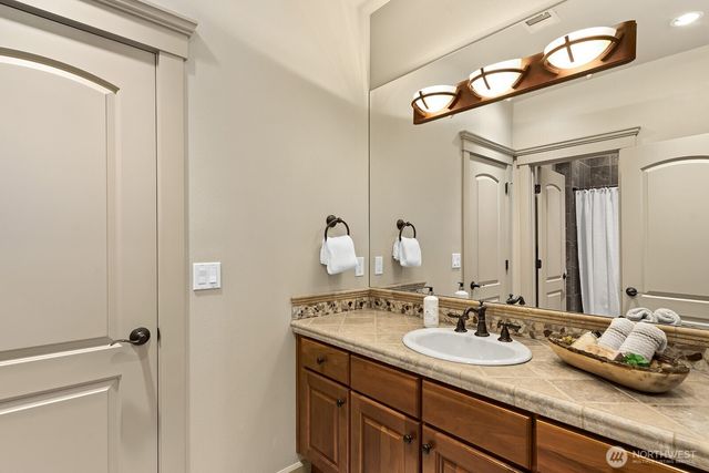 2112 104th Place SE, Bellevue, WA 98004