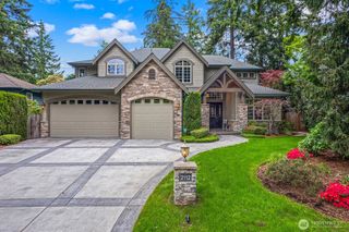 2112 104th Place SE, Bellevue, WA 98004