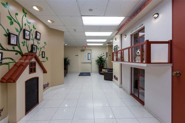4775 Collins Avenue 2207, Miami Beach, FL 33140