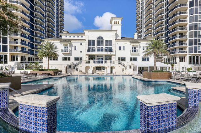4775 Collins Avenue 2207, Miami Beach, FL 33140