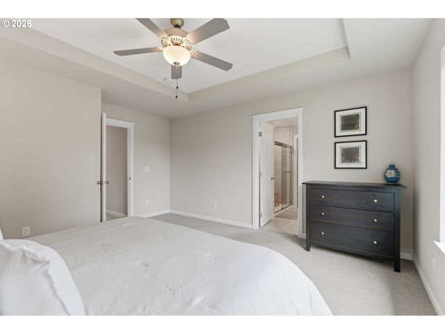 21180 PEYTON Cir, Aurora, OR 97002
