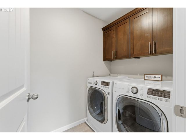 21180 PEYTON Cir, Aurora, OR 97002