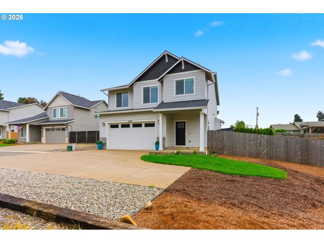 21180 PEYTON Cir, Aurora, OR 97002