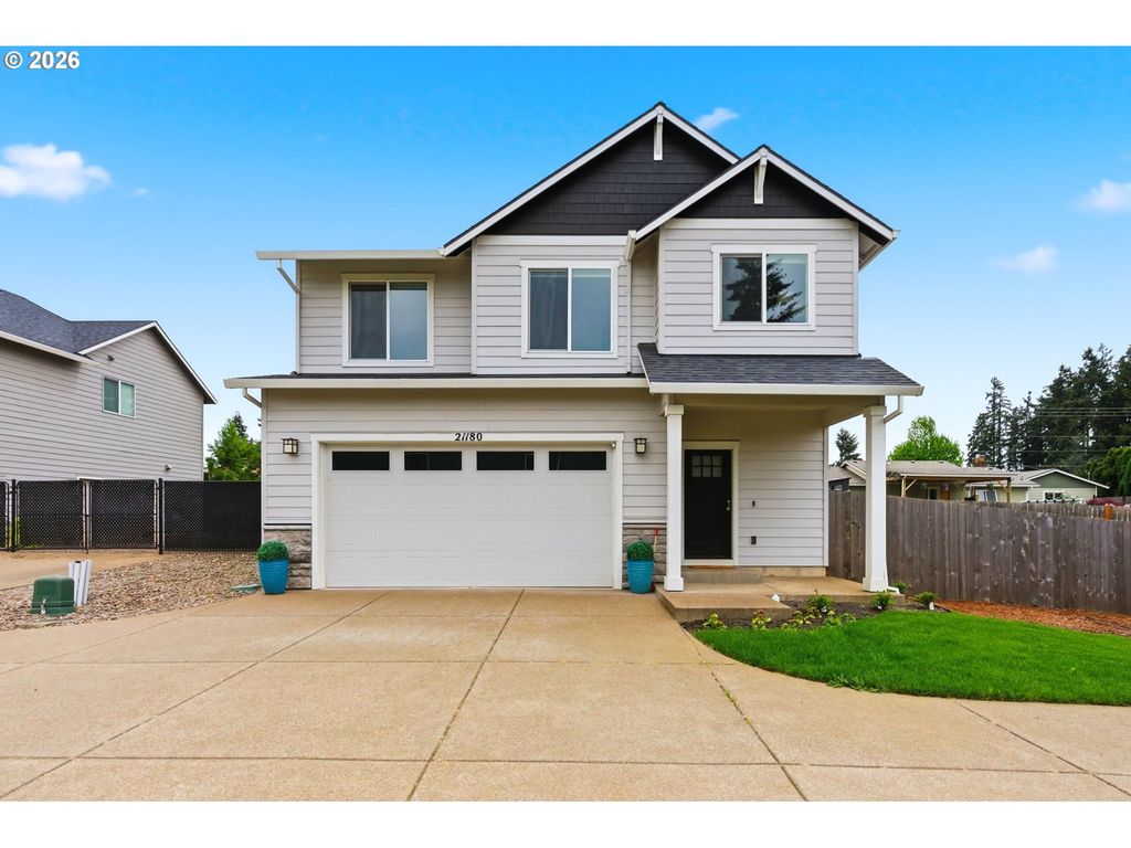 21180 PEYTON Cir, Aurora, OR 97002