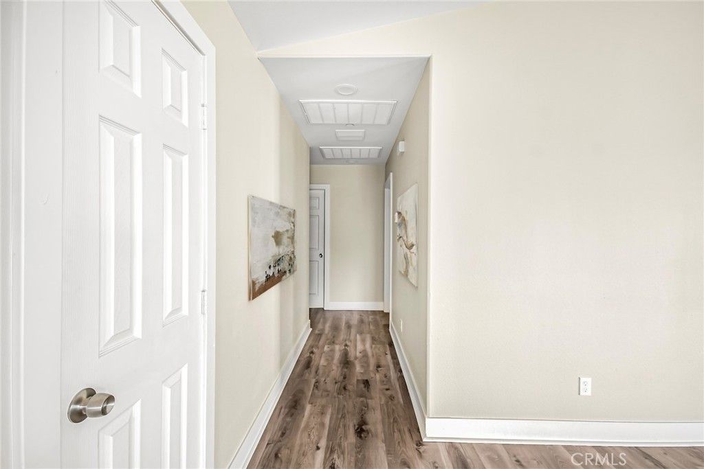 Image 14 of property listing at 15096 Walnut Street, Hesperia, CA 92345