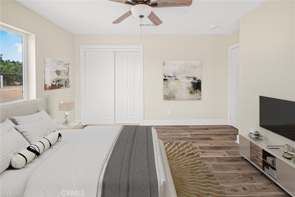 Image 17 of property listing at 15096 Walnut Street, Hesperia, CA 92345