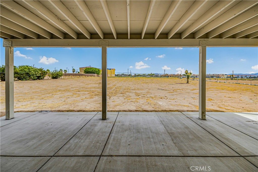 Image 30 of property listing at 15096 Walnut Street, Hesperia, CA 92345
