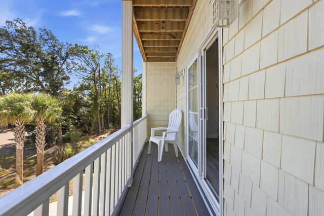 517 23rd Ave. N, North Myrtle Beach, SC 29582