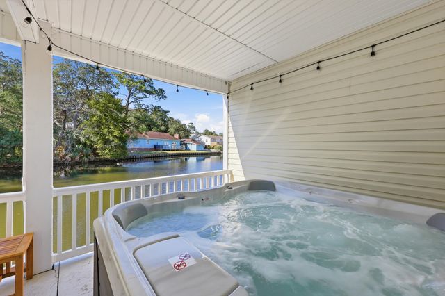 517 23rd Ave. N, North Myrtle Beach, SC 29582