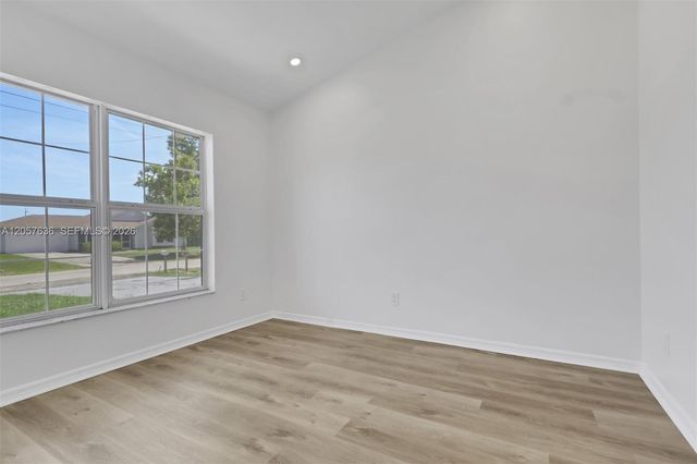 1807 NE 28th Street 0, Cape Coral, FL 33909