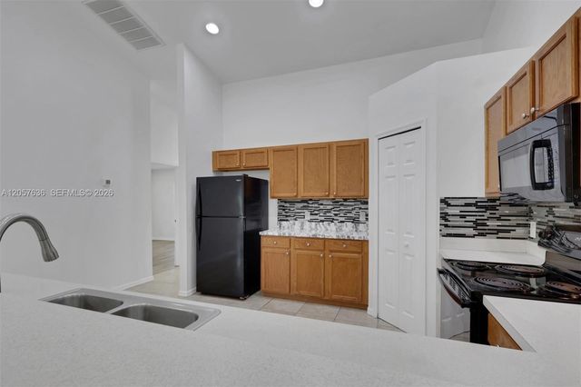 1807 NE 28th Street 0, Cape Coral, FL 33909