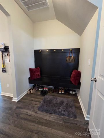 5041 Mooreland Oaks Way, Mount Holly, NC 28120