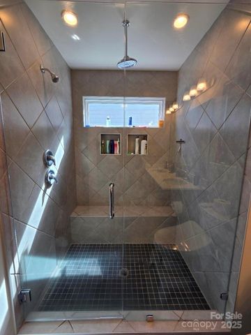 5041 Mooreland Oaks Way, Mount Holly, NC 28120