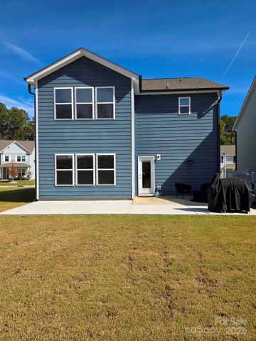 5041 Mooreland Oaks Way, Mount Holly, NC 28120