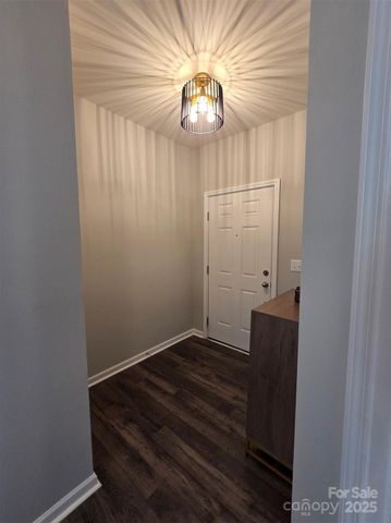 5041 Mooreland Oaks Way, Mount Holly, NC 28120