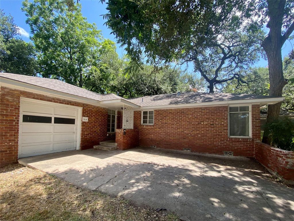914 Keith LN, Austin, TX 78705