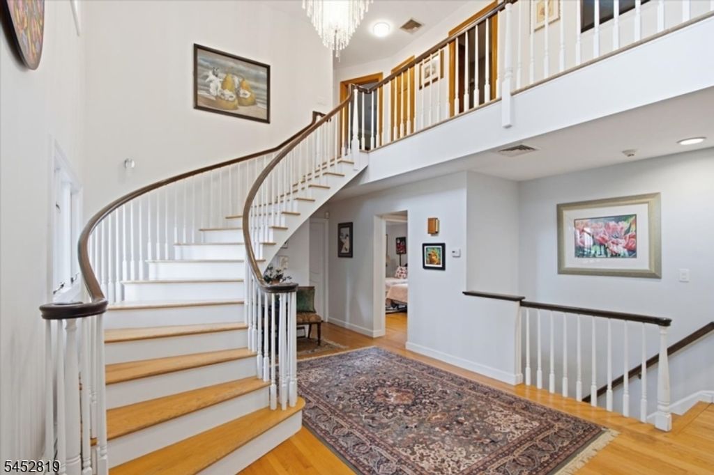 203 Harwood Pl, Paramus Boro, NJ 07652 — photo 4