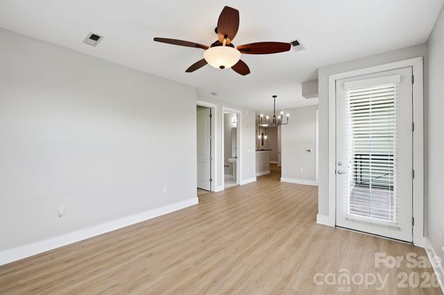 1101 W 1st Street 418, Charlotte, NC 28202