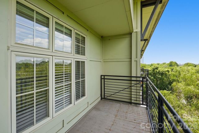 1101 W 1st Street 418, Charlotte, NC 28202