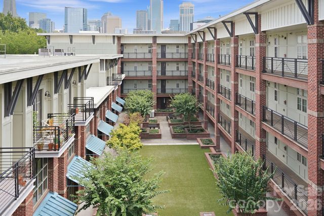 1101 W 1st Street 418, Charlotte, NC 28202